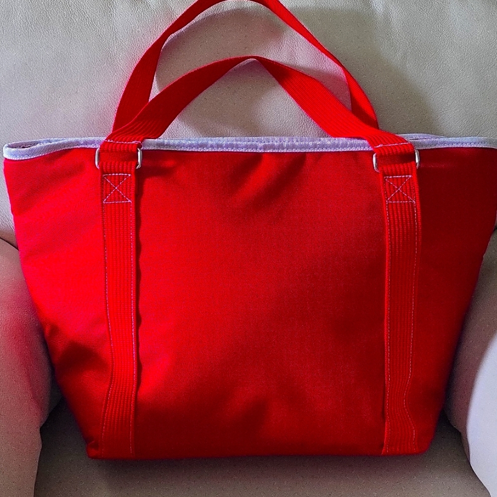 NWT: DISNEY XL MICKEY COOLER TOTE - Picture 5 of 16